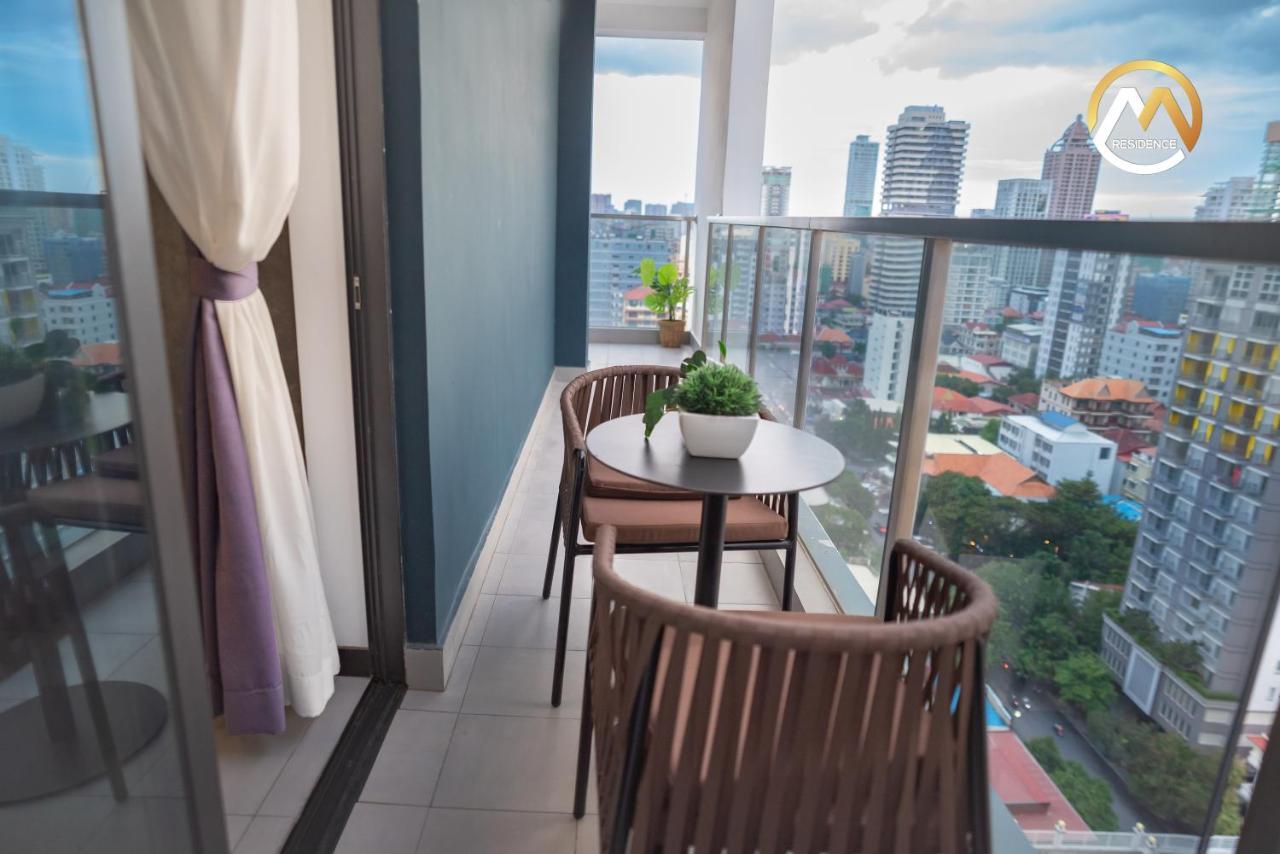 Infinity Pool Hotel Phnom Penh Down To 24 Usd In M Residence エクステリア 写真