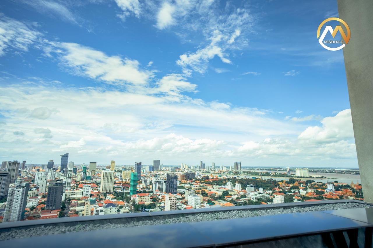 Infinity Pool Hotel Phnom Penh Down To 24 Usd In M Residence エクステリア 写真