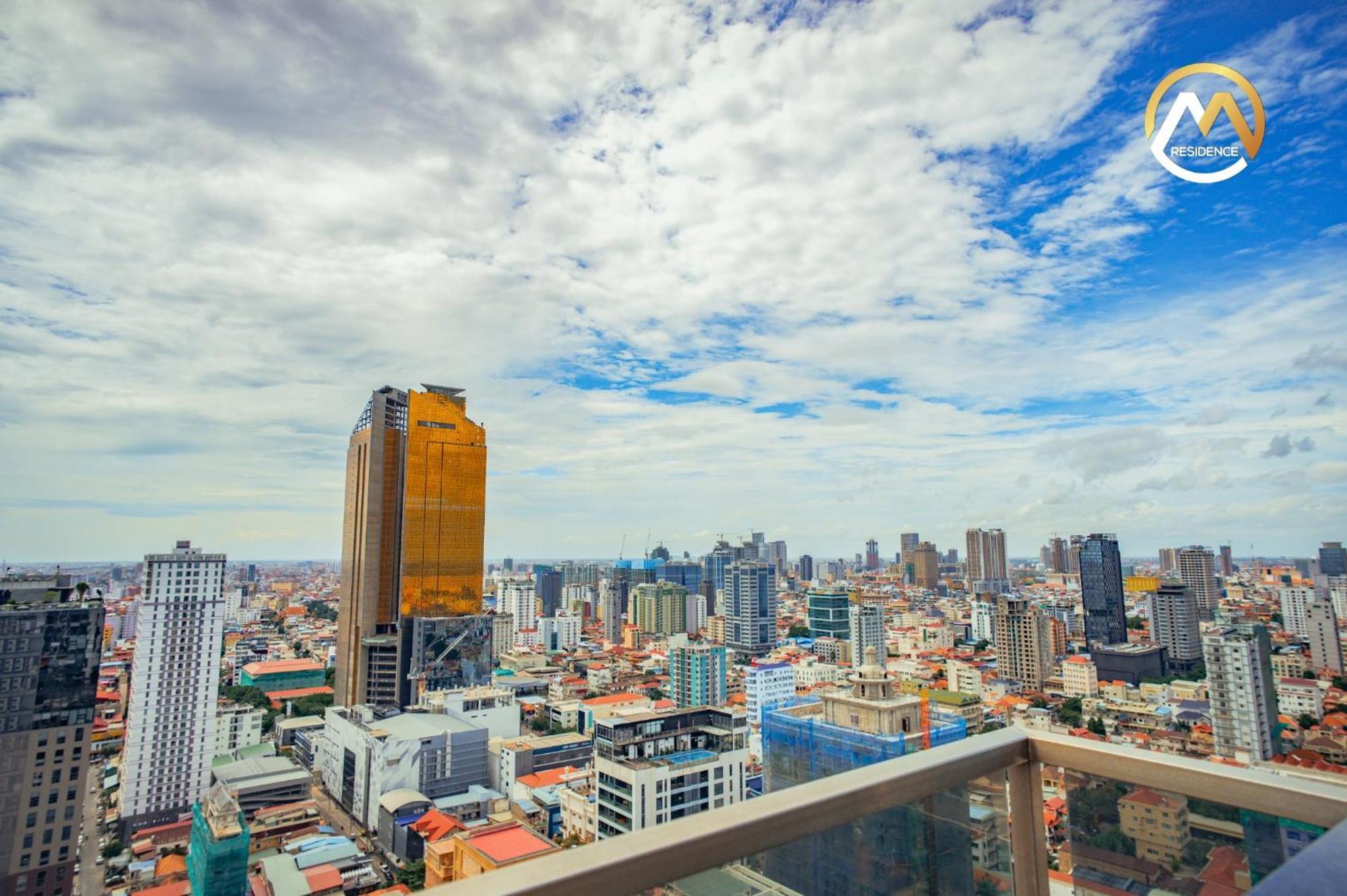 Infinity Pool Hotel Phnom Penh Down To 24 Usd In M Residence エクステリア 写真